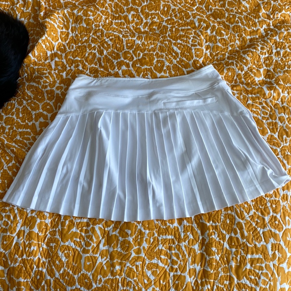 White tennis skirt size M